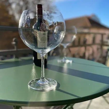 Designapart - Feel Like Apartment